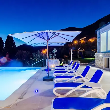 Blue By Guide Villa *