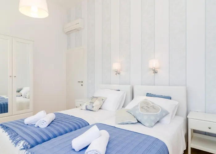 Blue By Guide Villa *